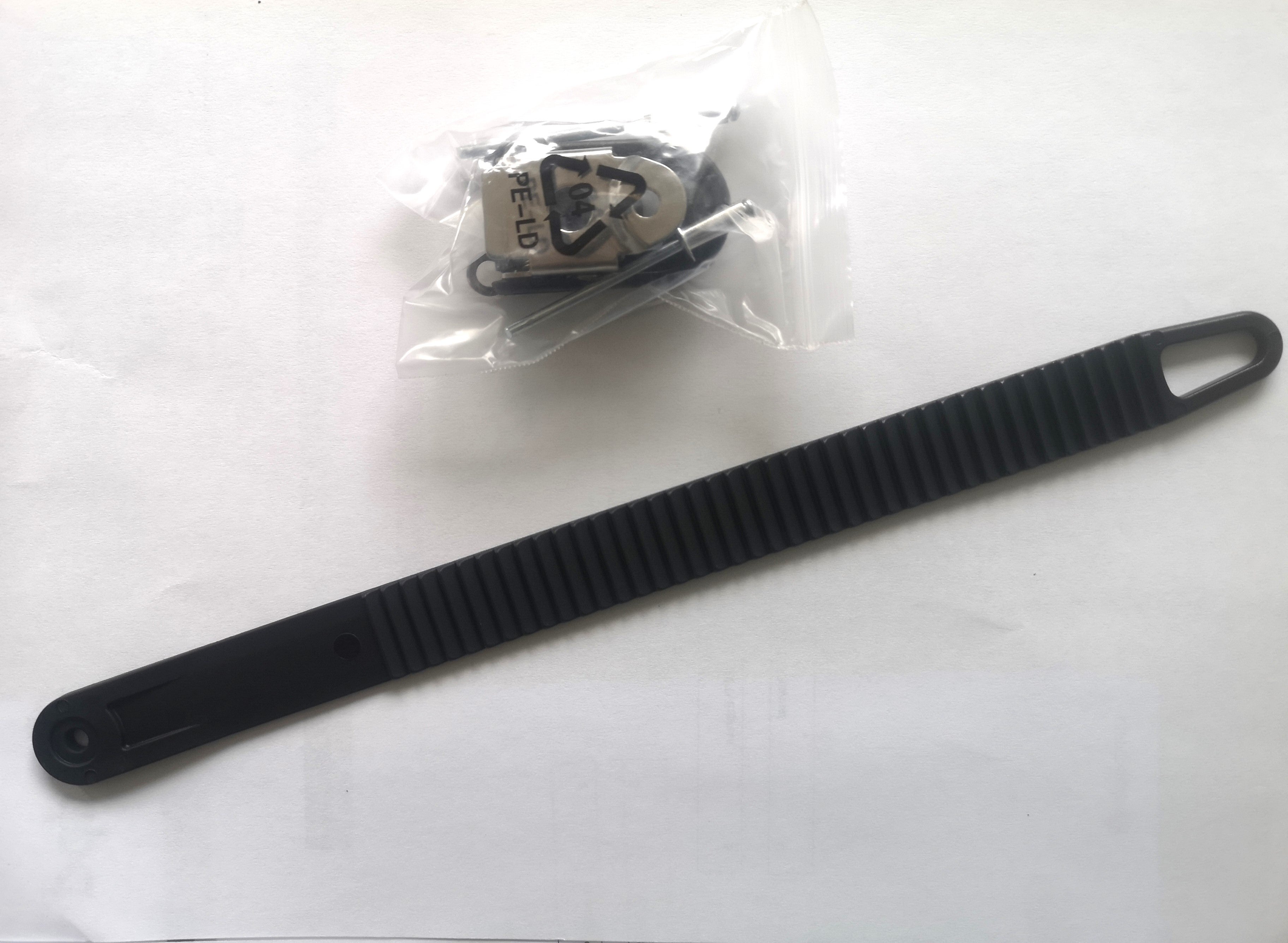 Spannband zum Nieten für normale Radstopper bis 2,2 Zoll Spannband zum Nieten für normale Radstopper bis 2,2 Zoll