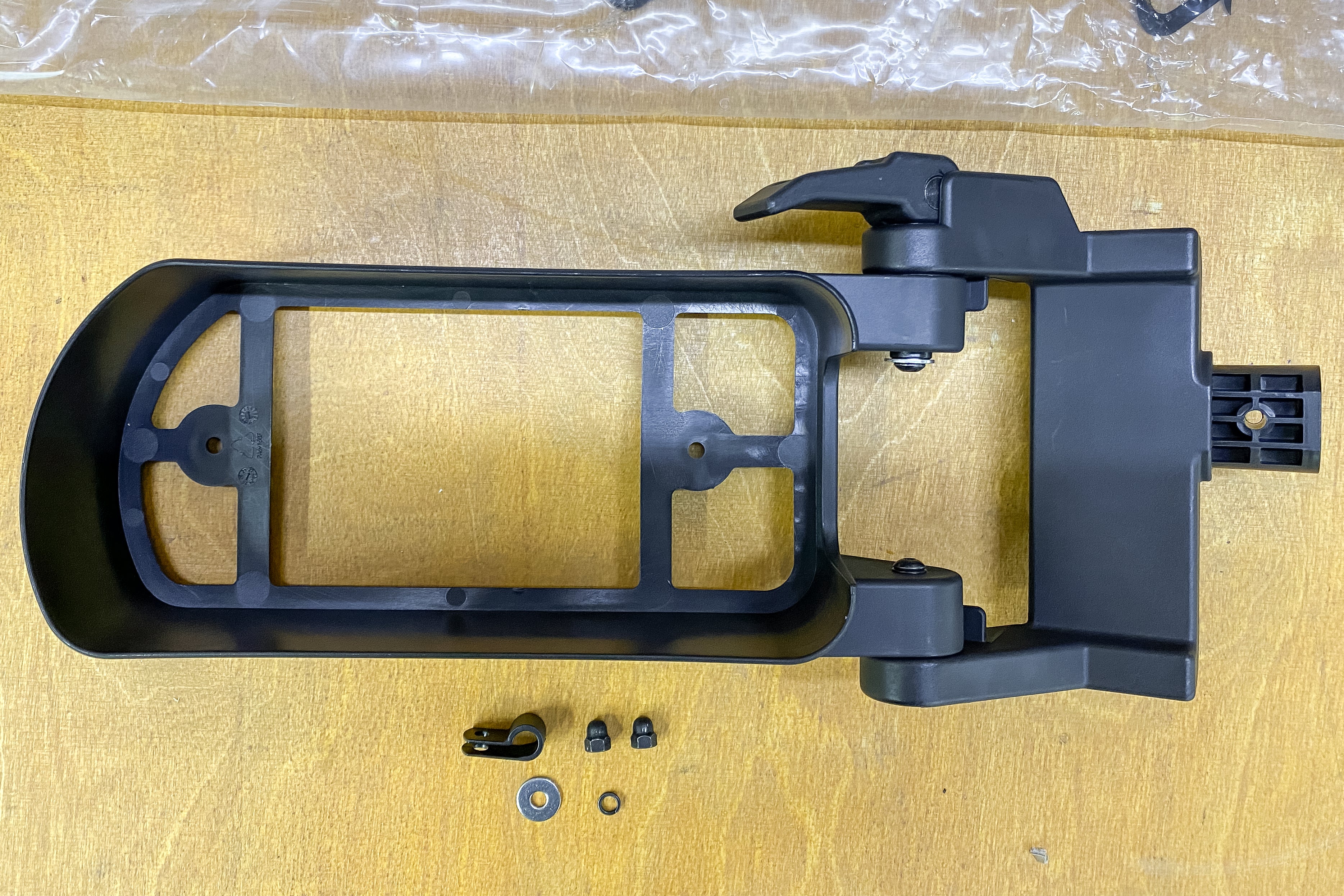 Lampenschutz links mit Klappmechanik SD260