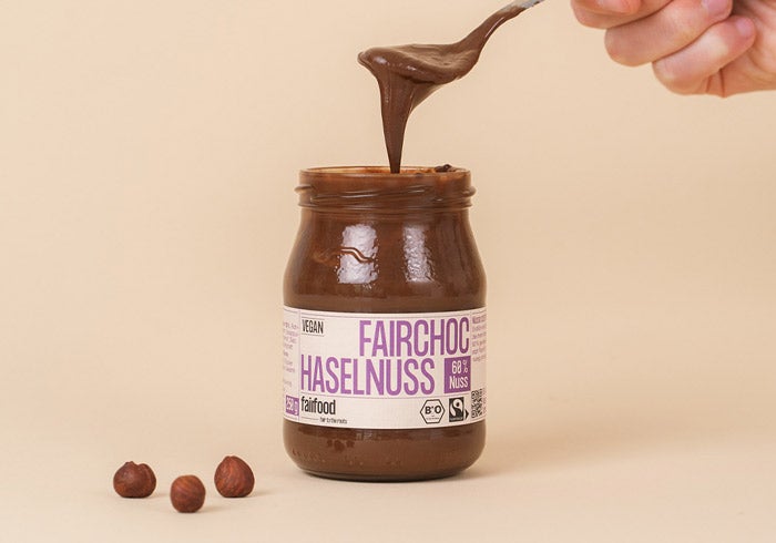 Hier siehst du die vegane Bio Haselnuss-Nougat-Creme von fairfood