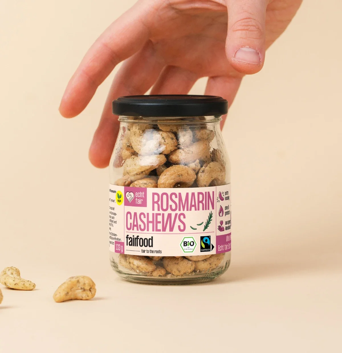 pfandglas mit rosmarin cashews