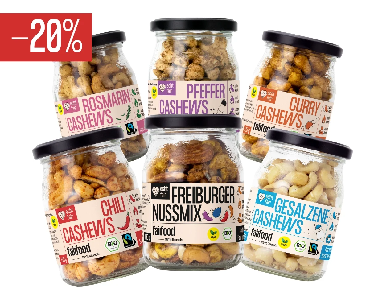 sechs Pfandglaeser mit Nuessen und 20% Rabatt Hinweis
