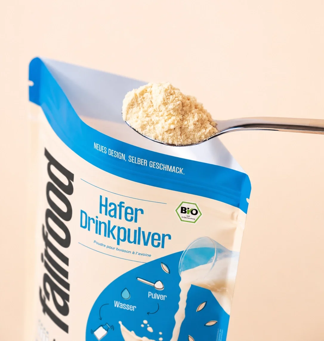 Löffel mit Haferdrinkpulver