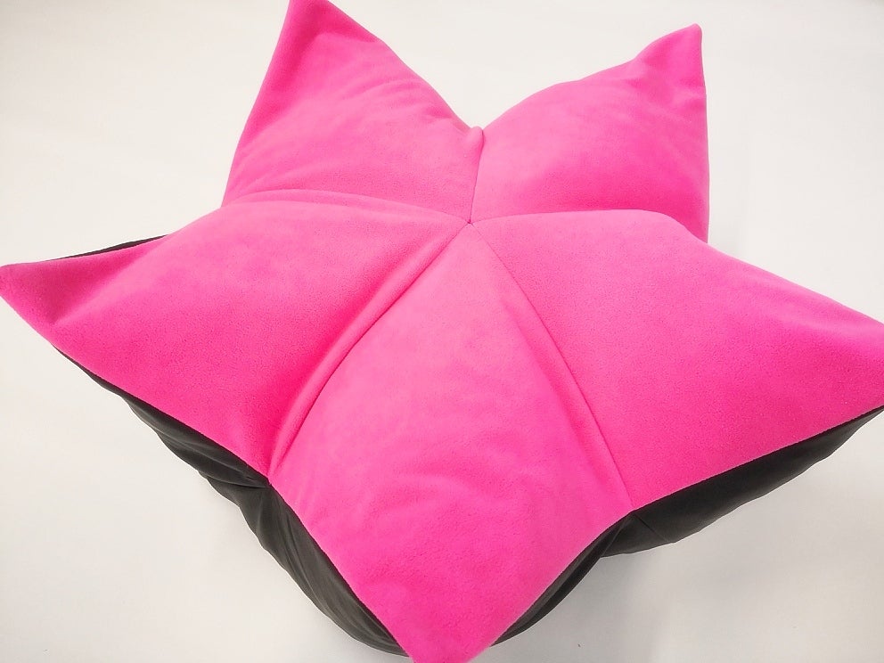 Kronenkissen Pinki - S Pink-schwarz Oberseite und seitlich