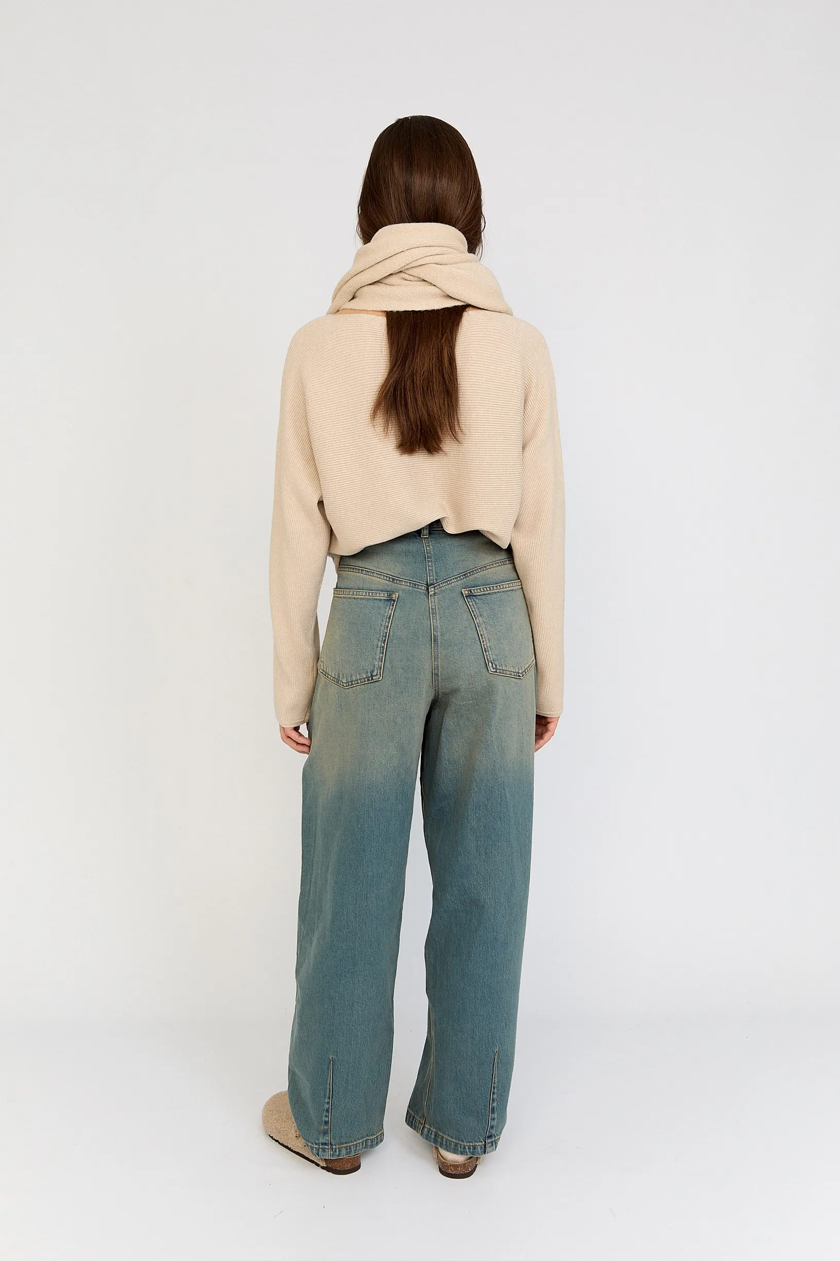MOSCOW 87-02-Rose Jeans