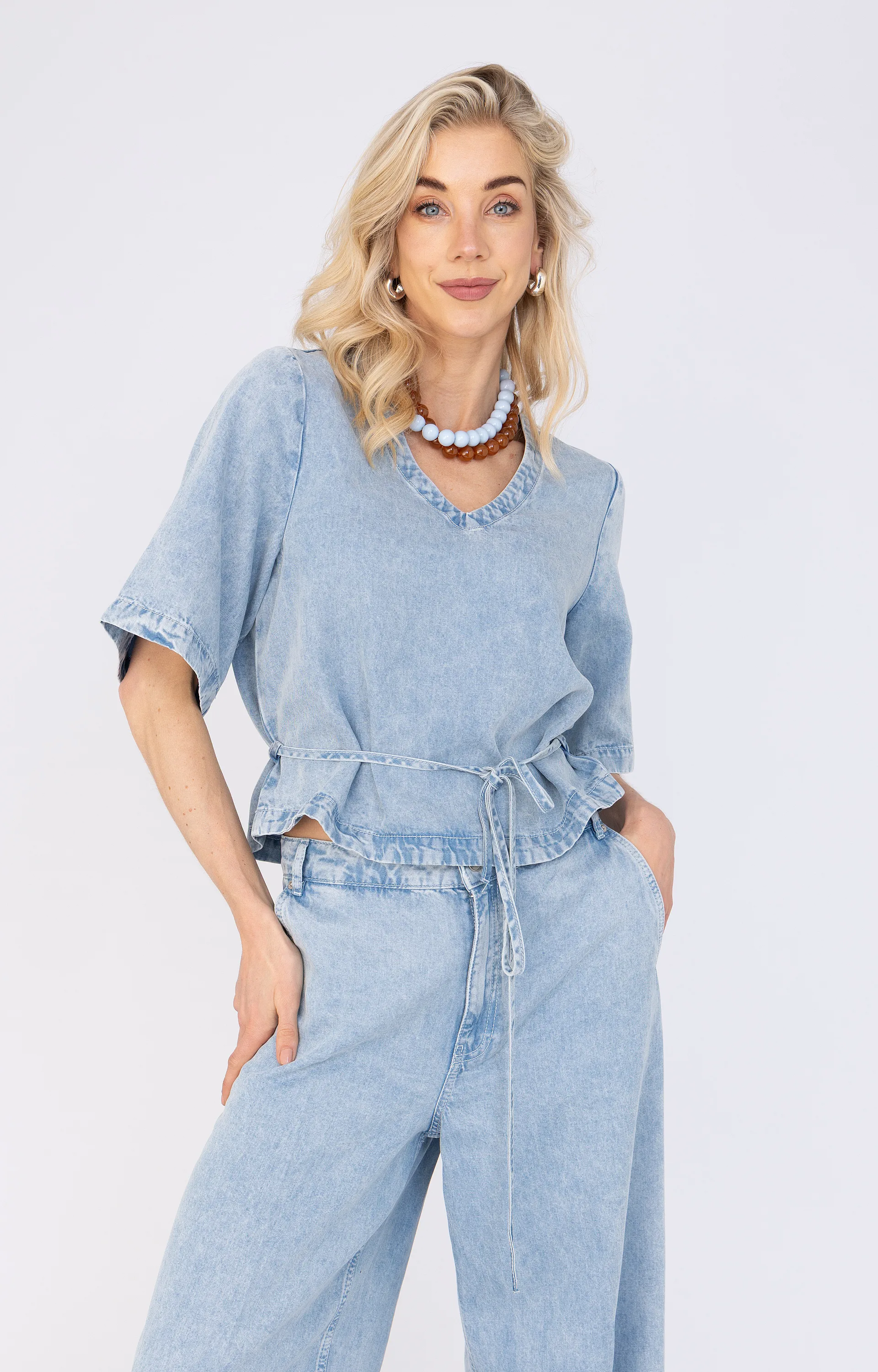 ANNA BLUE 67A24-05Sacha Blouse