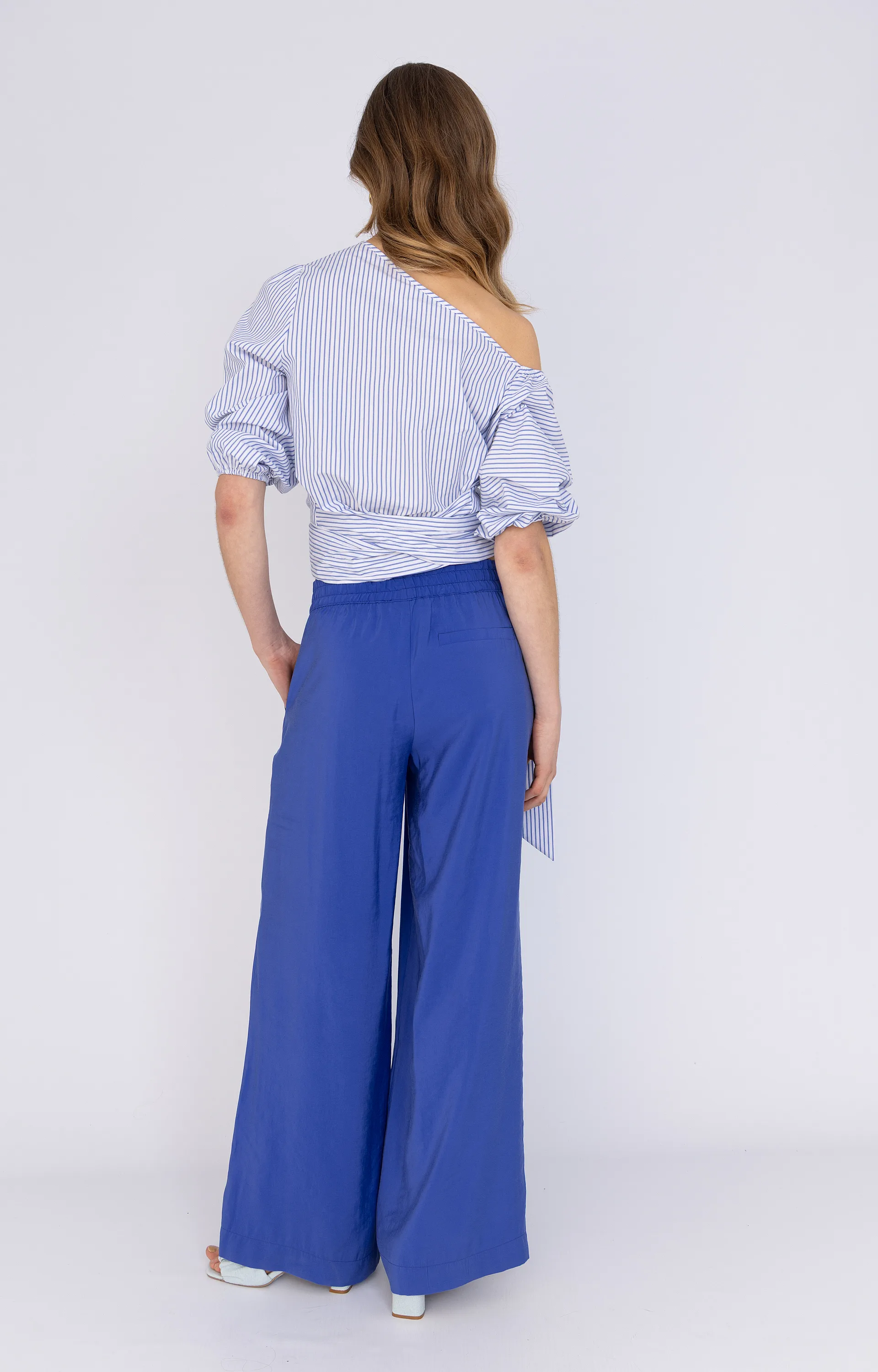 ANNA 48a05-03760 One-Shoulder Blouse Streep