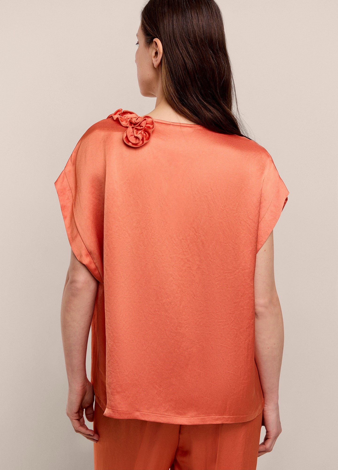 QUINTY X SUMMUM 2s3135-12032 Mouwloze top