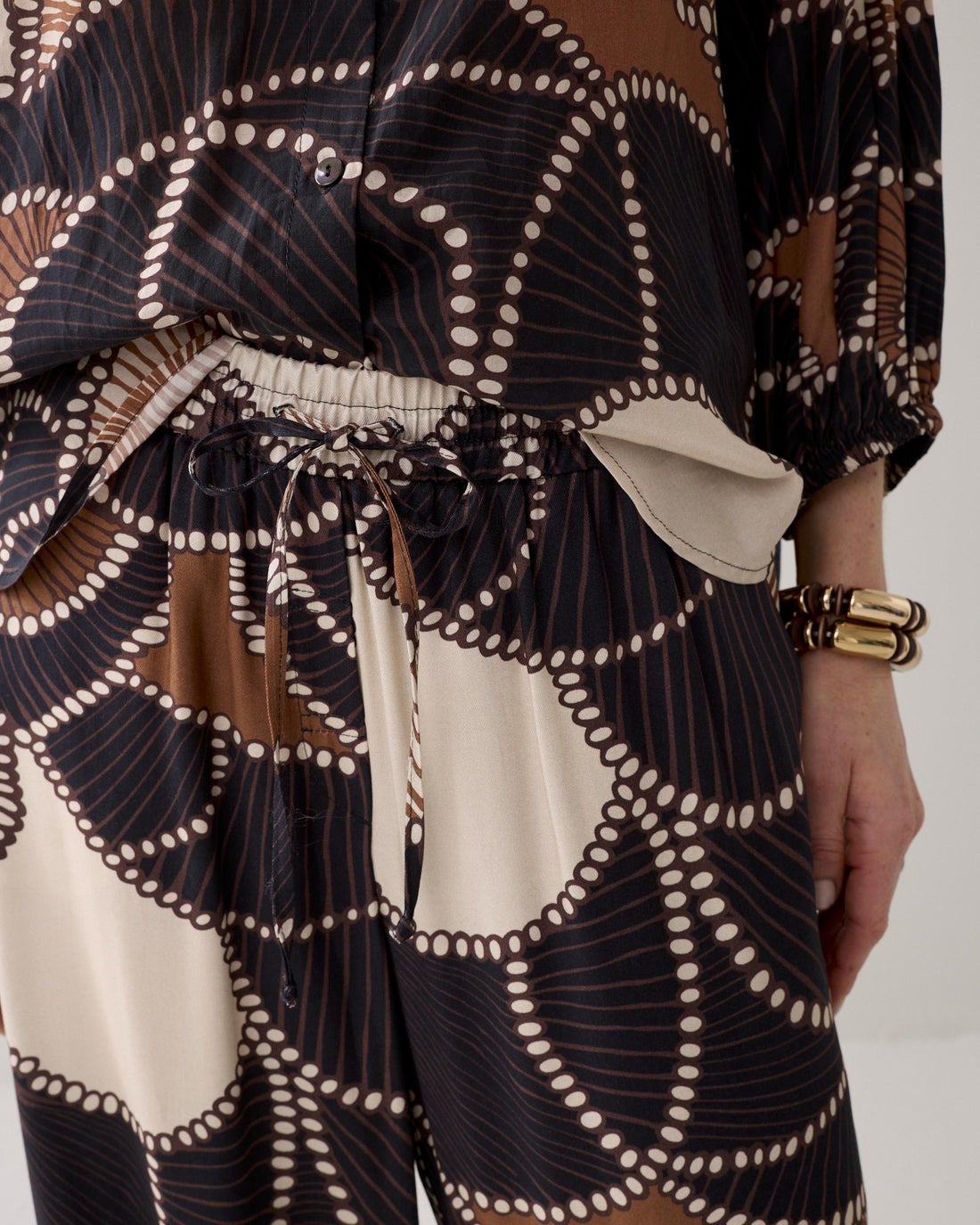 SUMMUM 4s2964-12387 Flowy broek met print