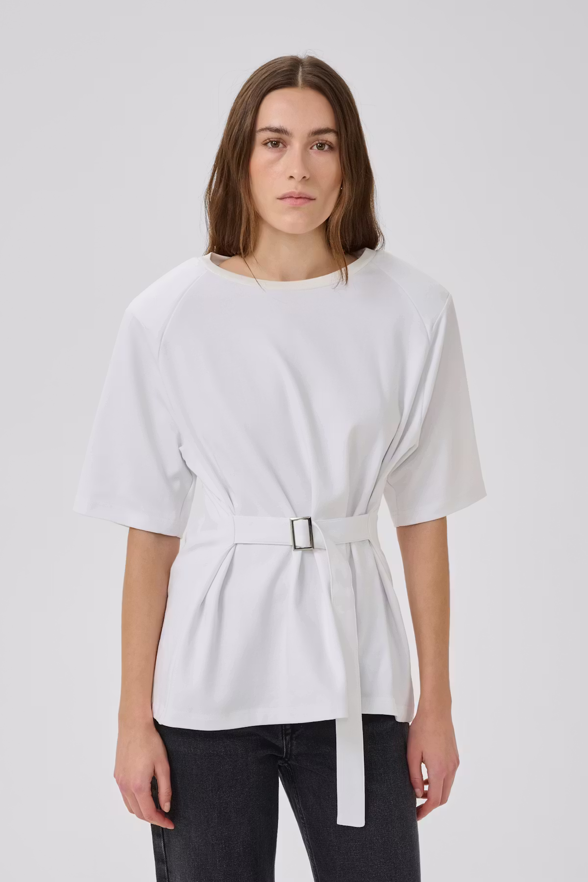 My Essential Wardrobe 10705415 MWApir Belt Tee-white