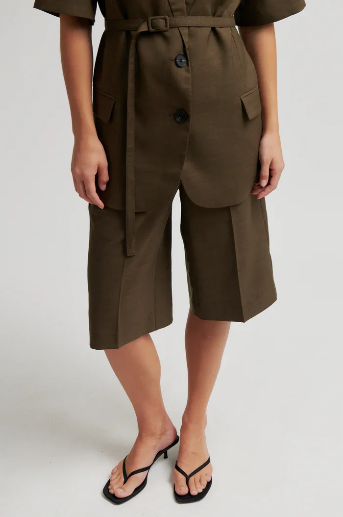 SECOND FEMALE 60822 Sharo Long Shorts