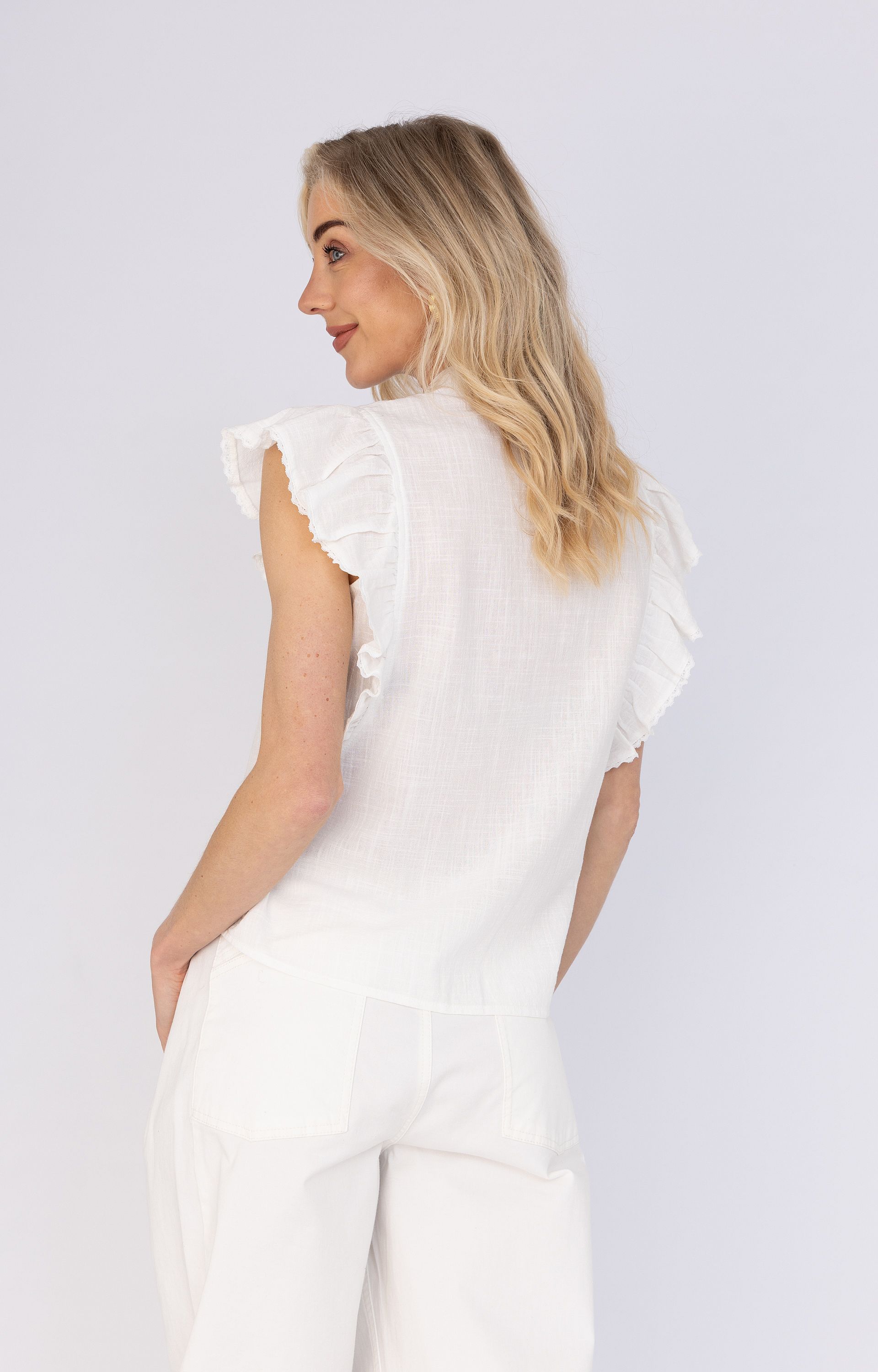 ANNA 17A05-03545 Blouse met ruffles