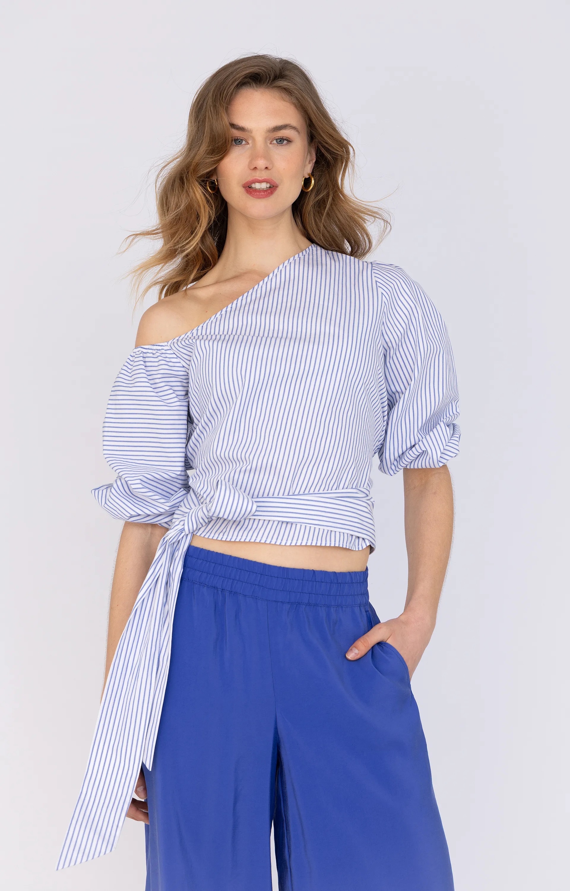 ANNA 48a05-03760 One-Shoulder Blouse Streep