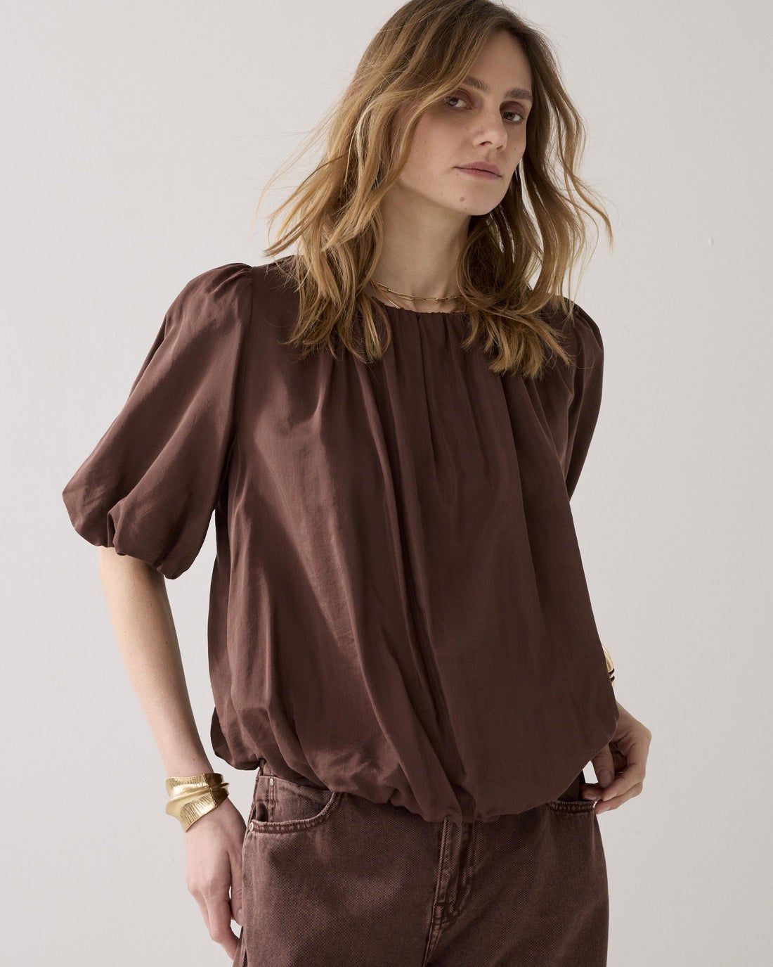 SUMMUM 2s3442-12370 Glanzende geplooide top-Coffee