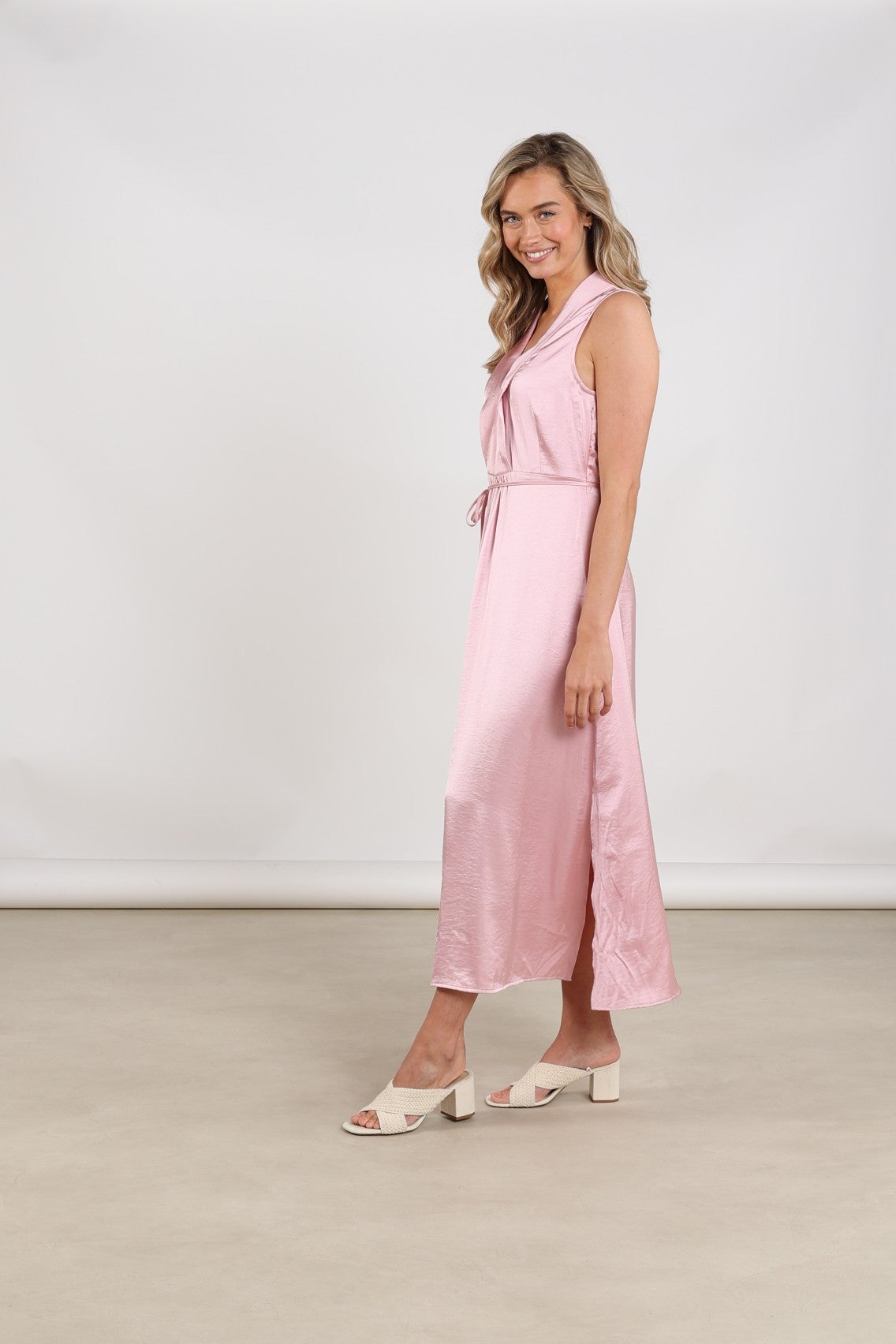 NUKUS NKS14018 Violet Dress Silky-blush