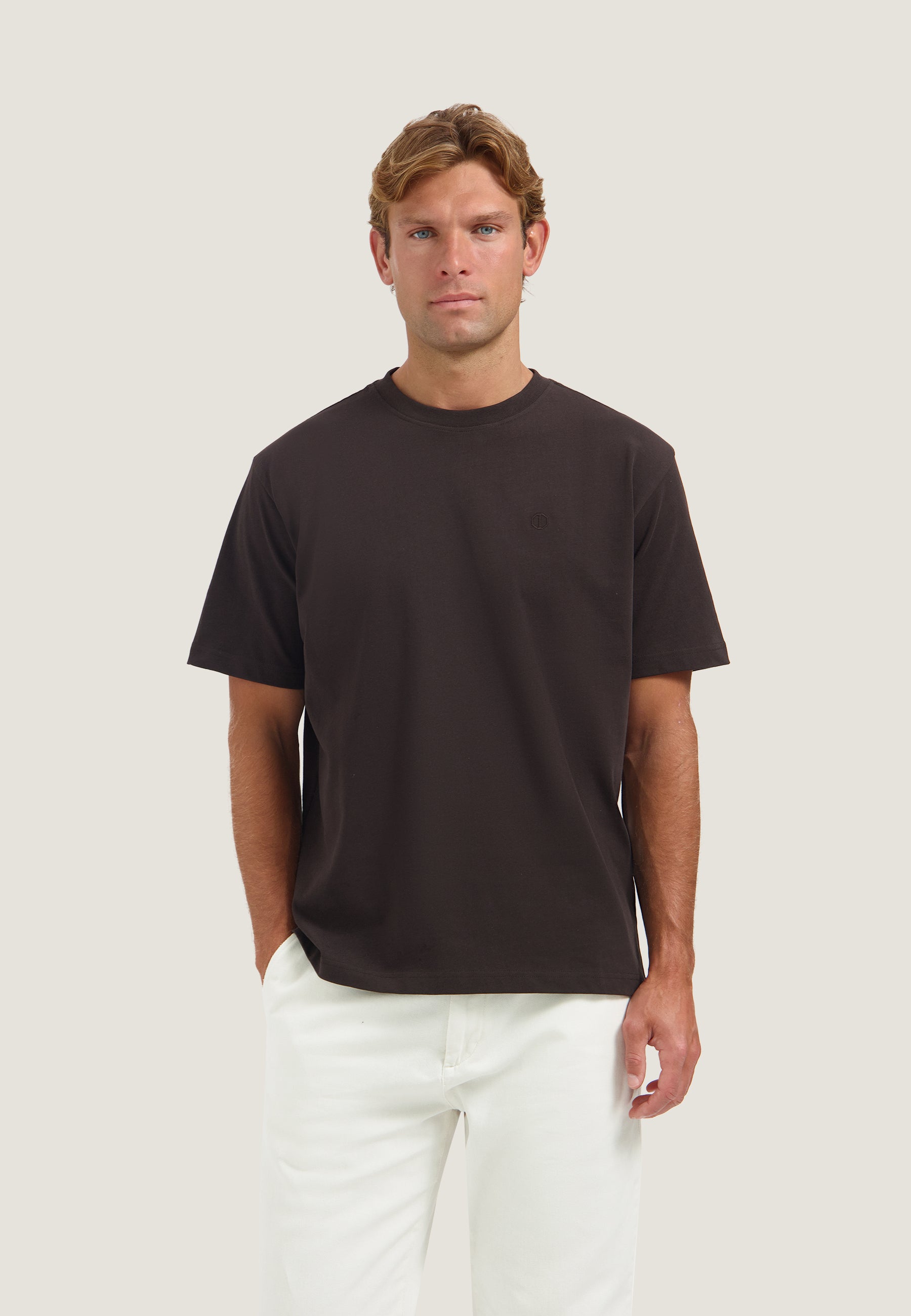 DESTREZZED 203012 COLLIN SS TEE-Dk. Brown