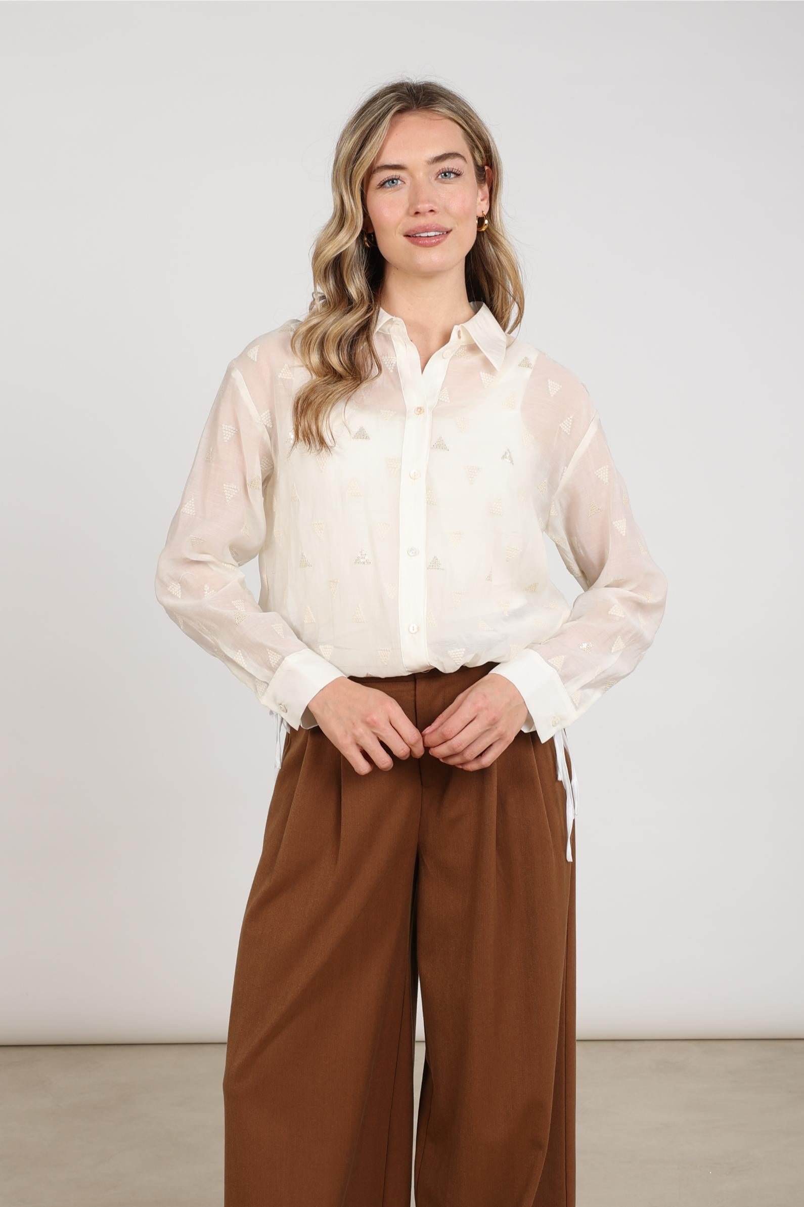NUKUS NKF02182  Ally Blouse Square Embroidery