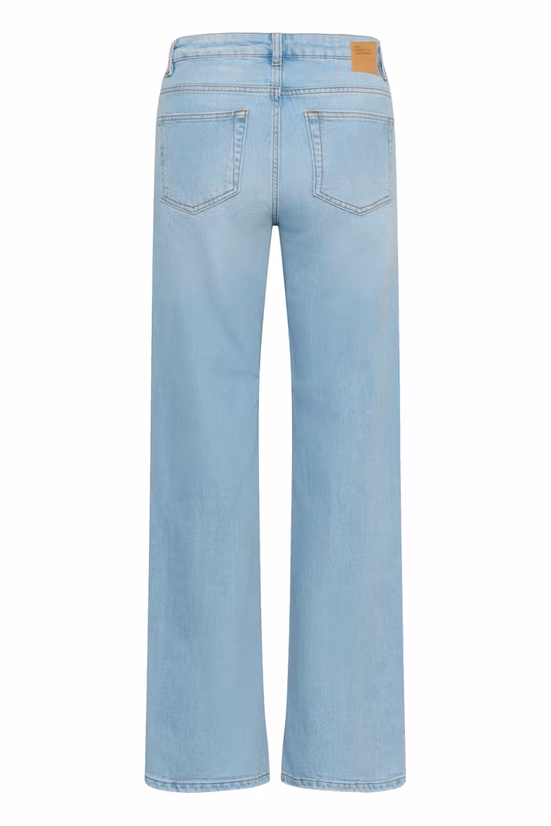 My Essential Wardrobe 10704222 05 The Louis 139 HW
