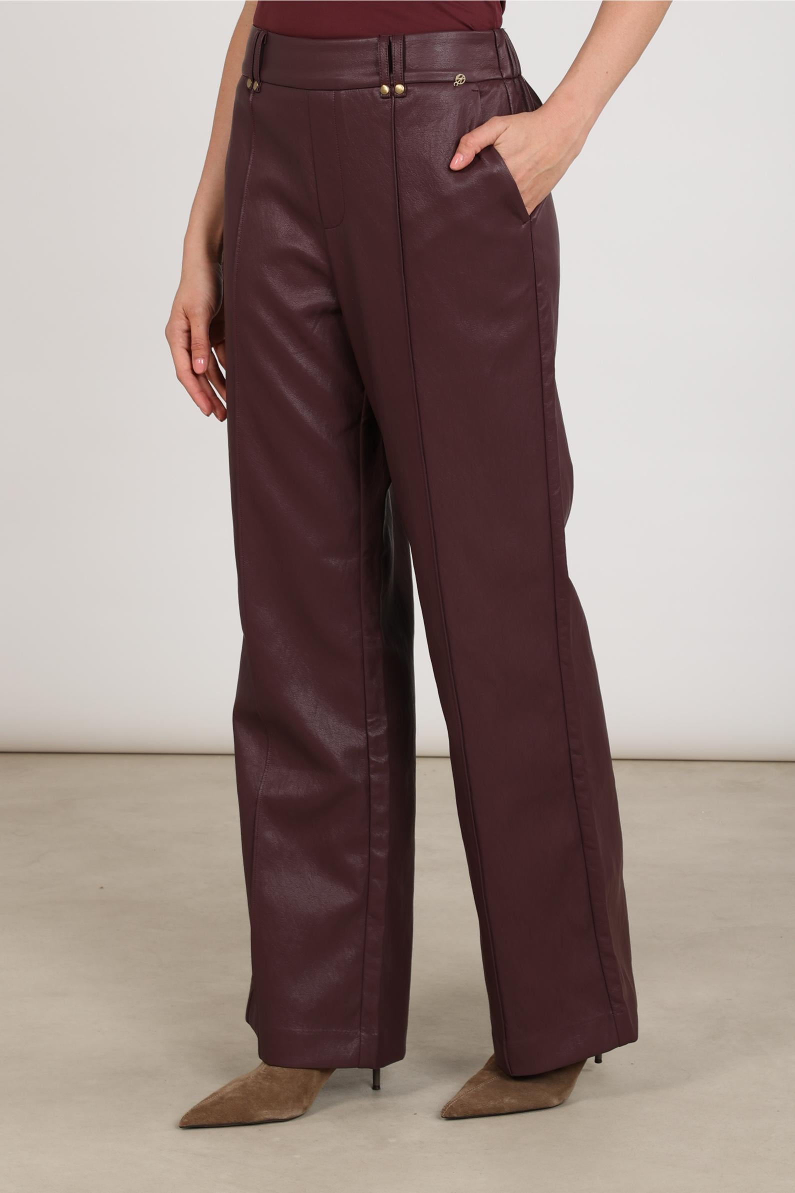 NUKUS NKF09061 Jill Pants PU-cherry