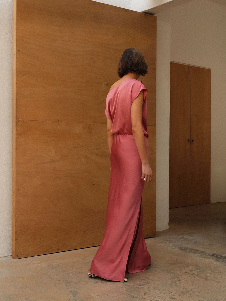 DANTE 06 261305 Epic Offshoulder Satin Maxi Dress