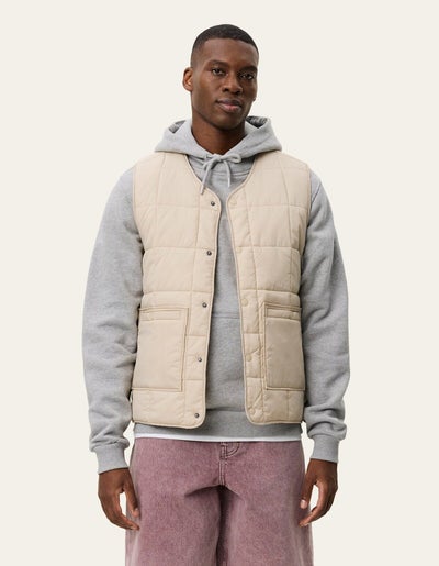 LES DEUX 1001361 Matt Quilted Vest-Light Sand
