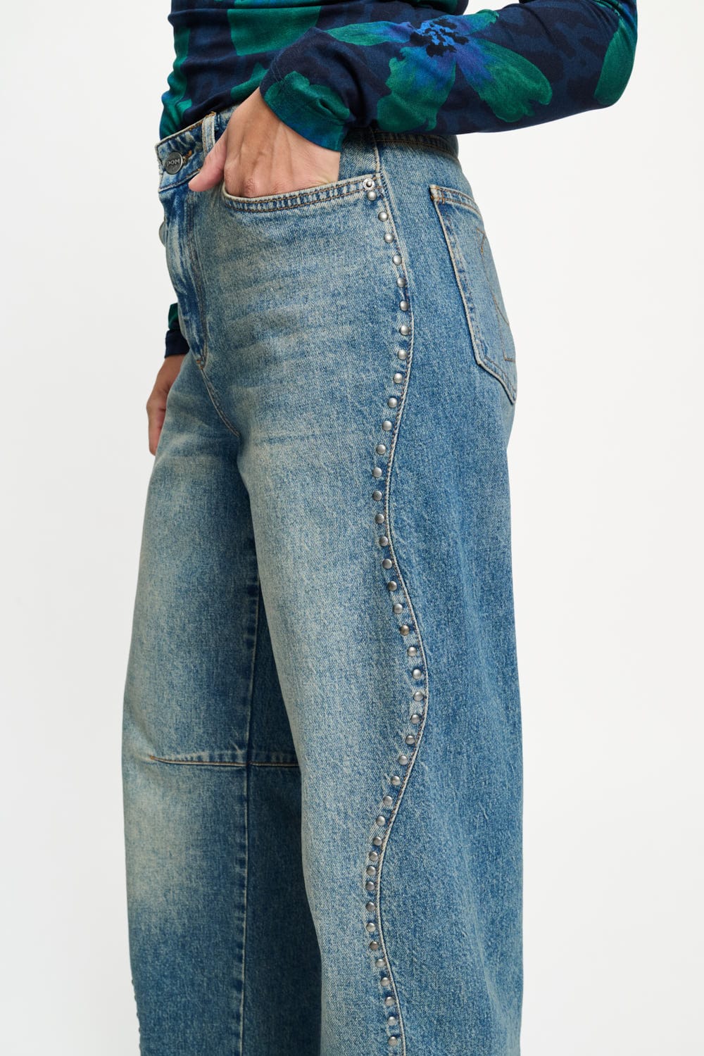 POM SP9807 JEANS  - Jacky Studs blue