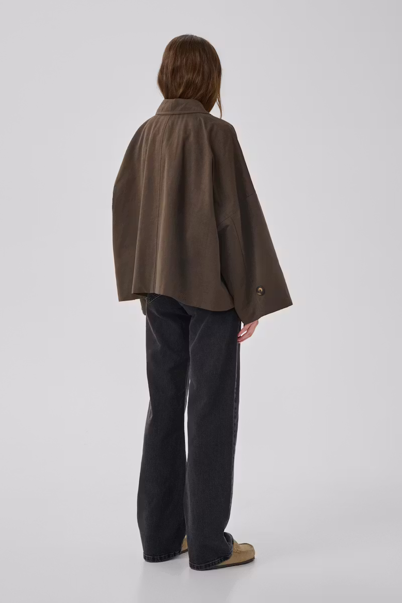 My Essential Wardrobe 10705043 LyonMW OS Short Jack