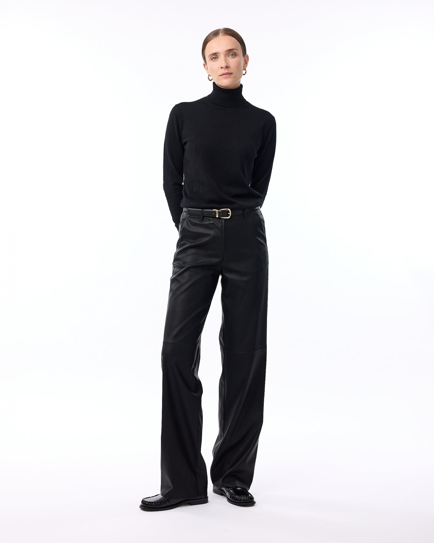 KNIT-TED 242P01 Lauren Pullover - Black