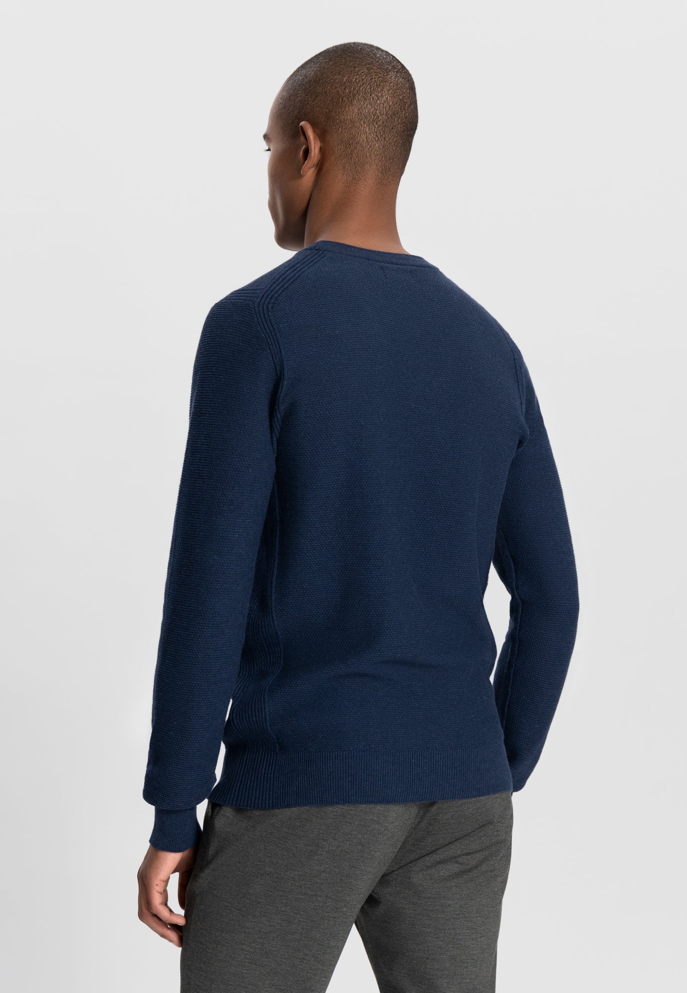 DSTREZZED PULLOVER 405566-NOS Mercury Crew