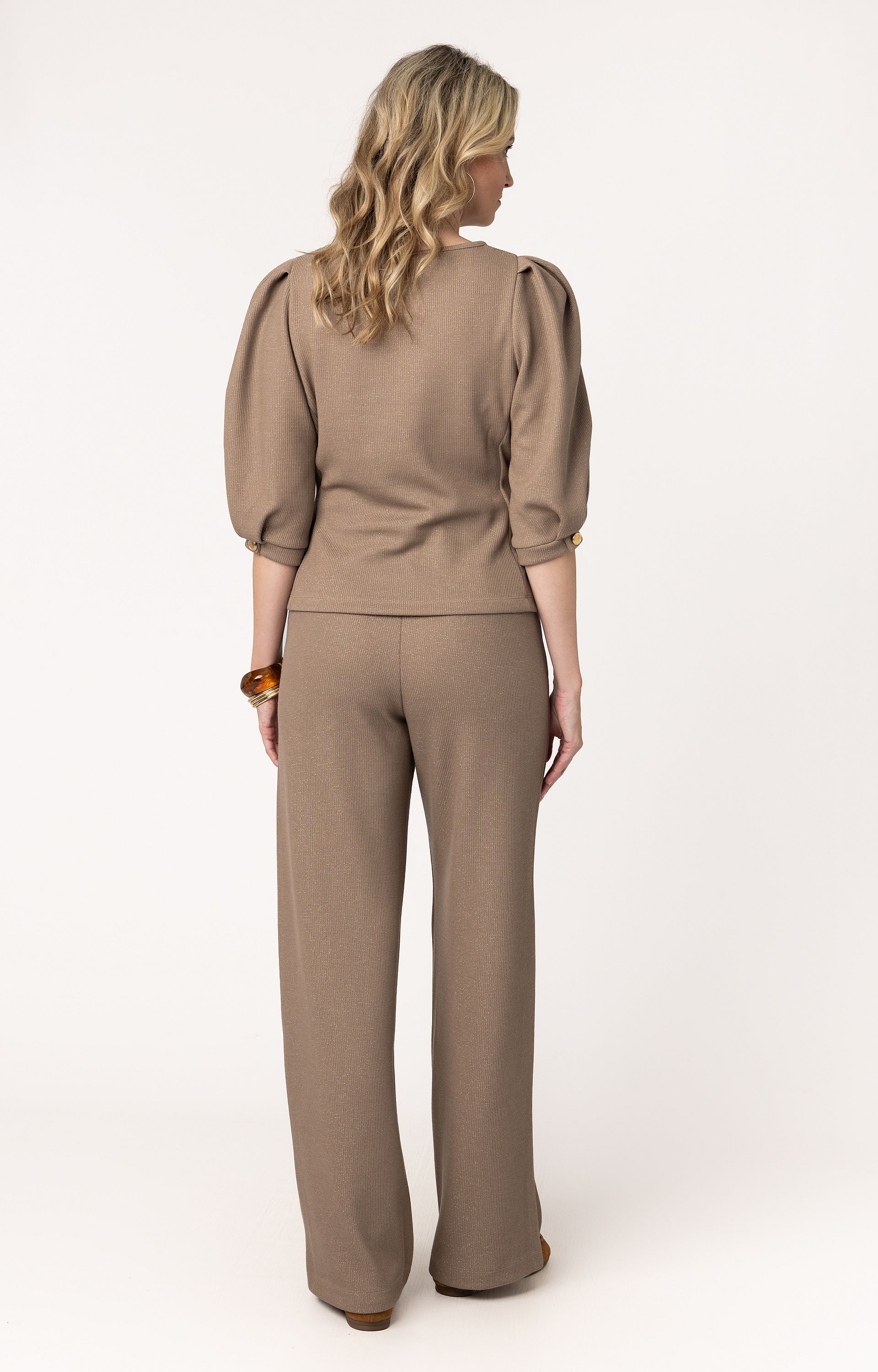 ANNA 43a02-MeesA Broek