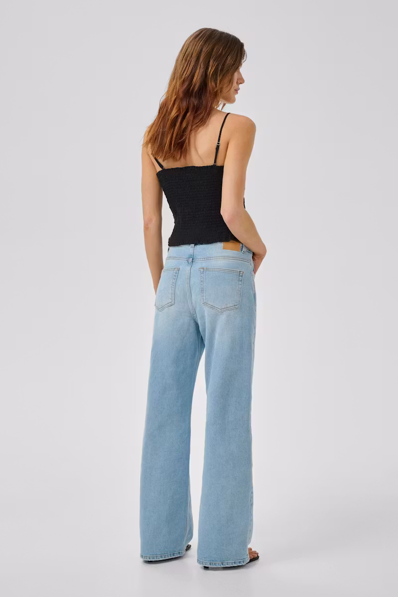 My Essential Wardrobe 10704222 05 The Louis 139 HW