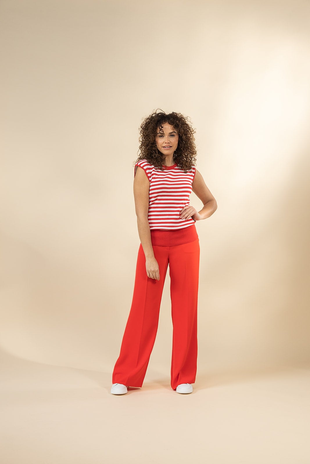 LABEL DOT Mouwloos top: Myra (551)