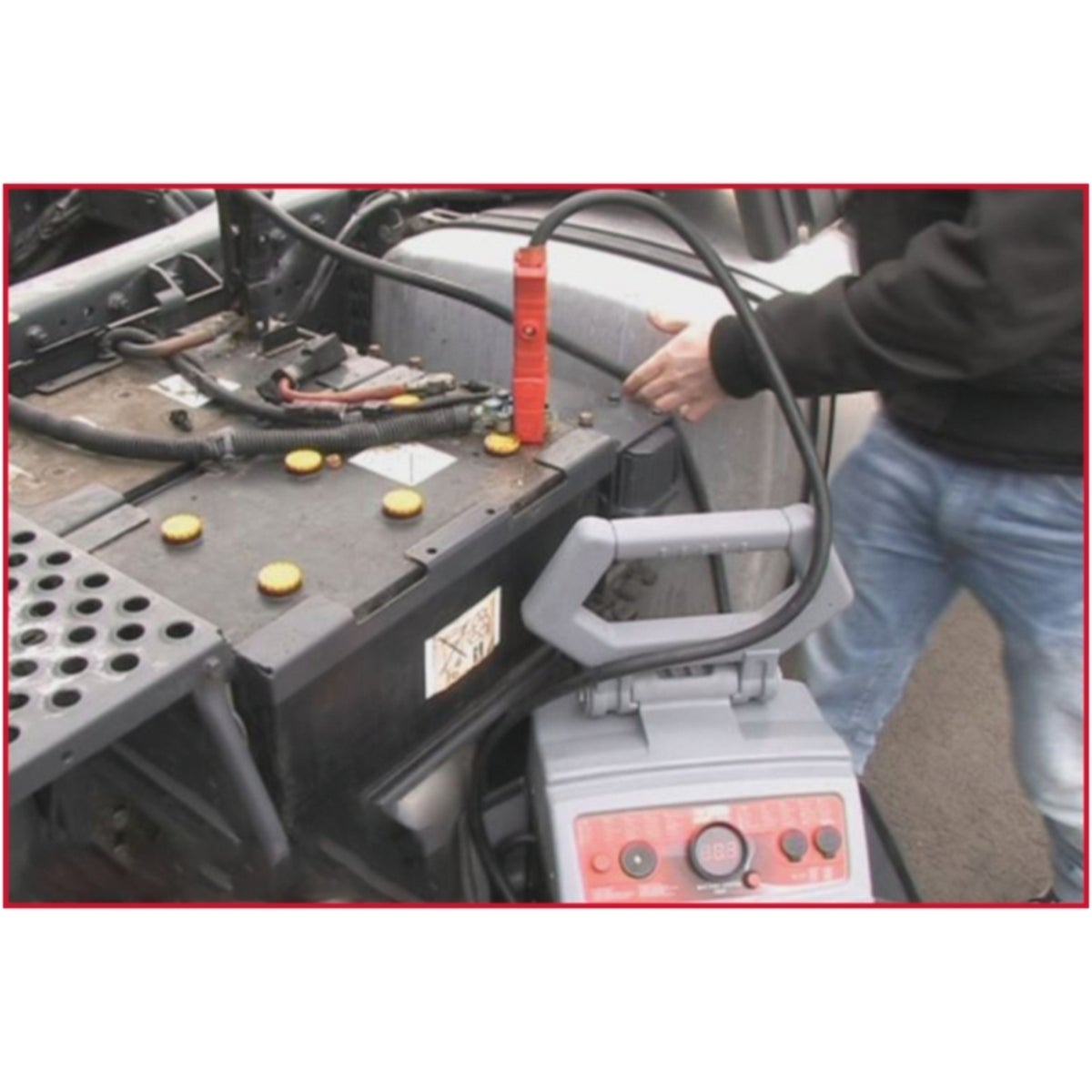 FOT_ANW_ALG_AUTO_550_1725_AW2_SALL_AING_V1
