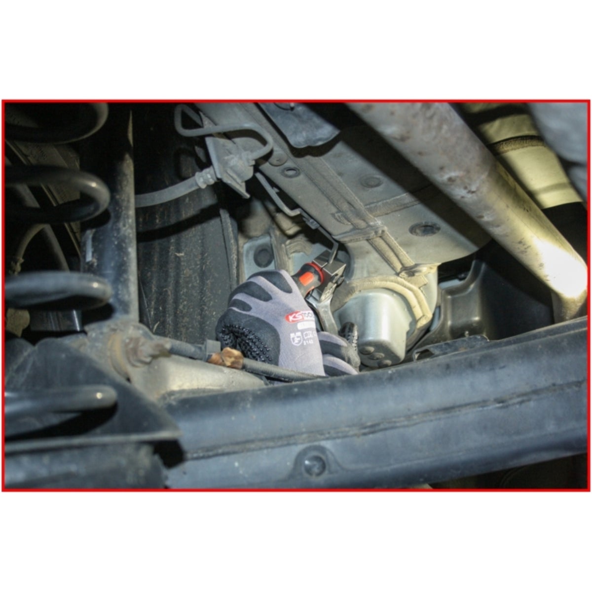 FOT_ANW_ALG_AUTO_122_1215_AW2_SALL_AING_V1