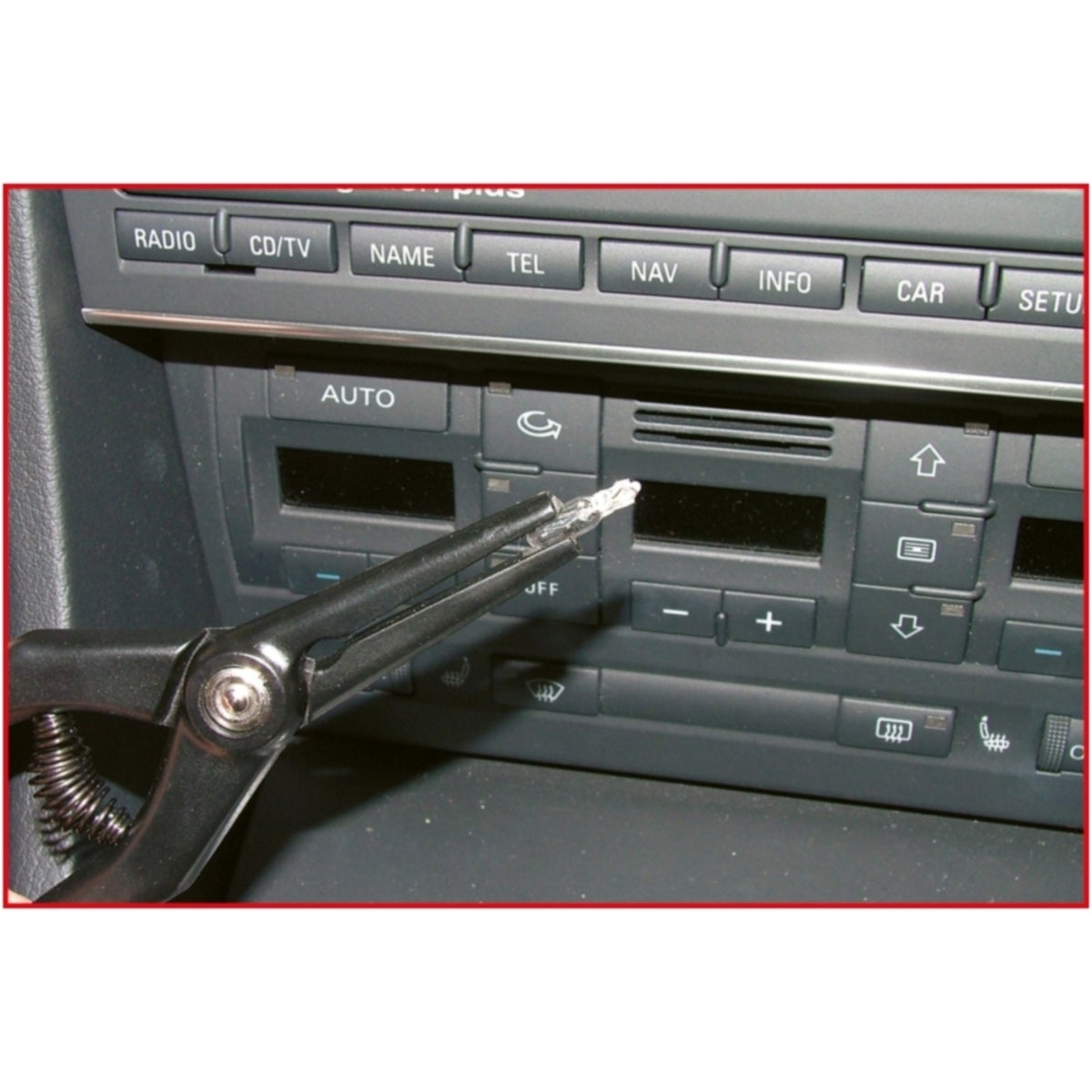 FOT_ANW_ALG_AUTO_115_1054_AW1_SALL_AING_V1