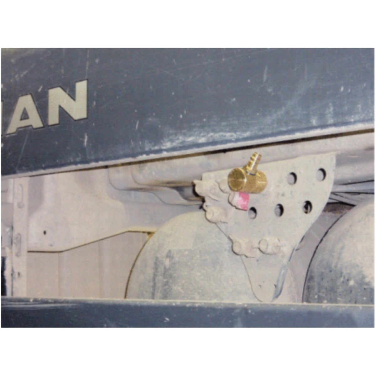 FOT_ANW_ALG_AUTO_450_0315_AW1_SALL_AING_V1