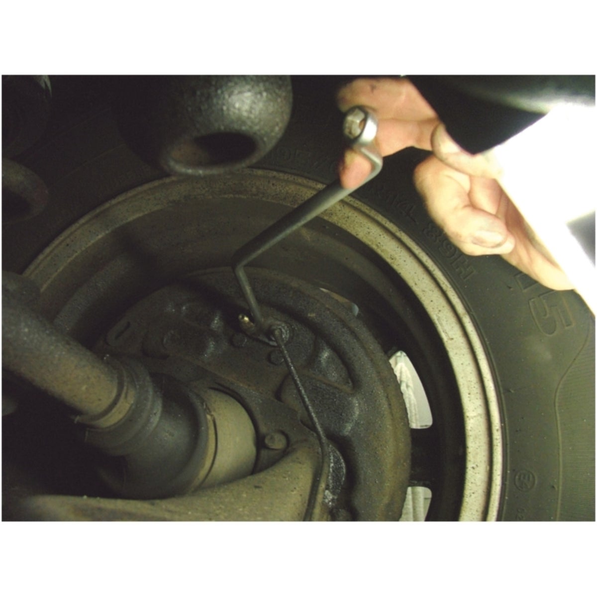FOT_ANW_ALG_AUTO_518_0030_AW2_SALL_AING_V1