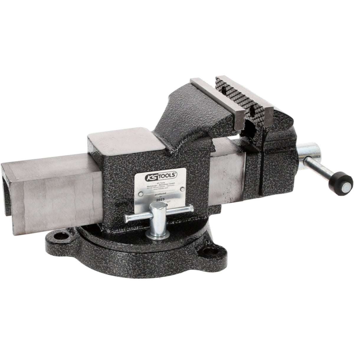 FOT_PRO_VAR_914_0004_2_SALL_AING_V1