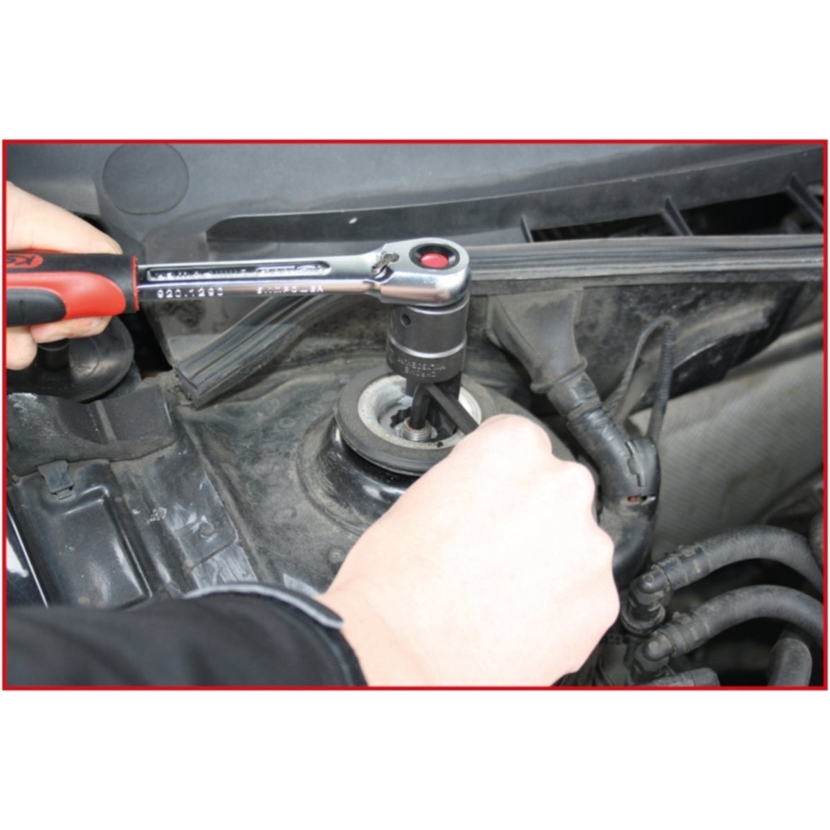 FOT_ANW_ALG_AUTO_150_9493_AW1_SALL_AING_V1