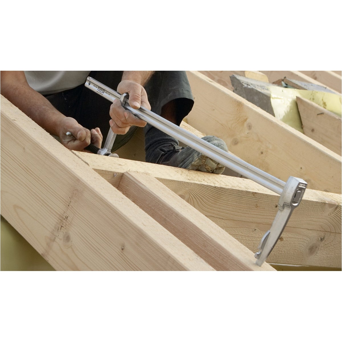 SPZ60K_work_man_roof__c75