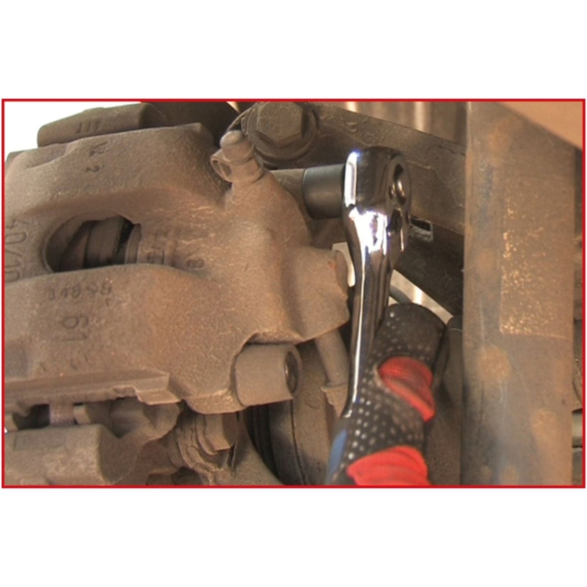 FOT_ANW_ALG_AUTO_150_222X_7-9__AW1_SALL_AING_V1