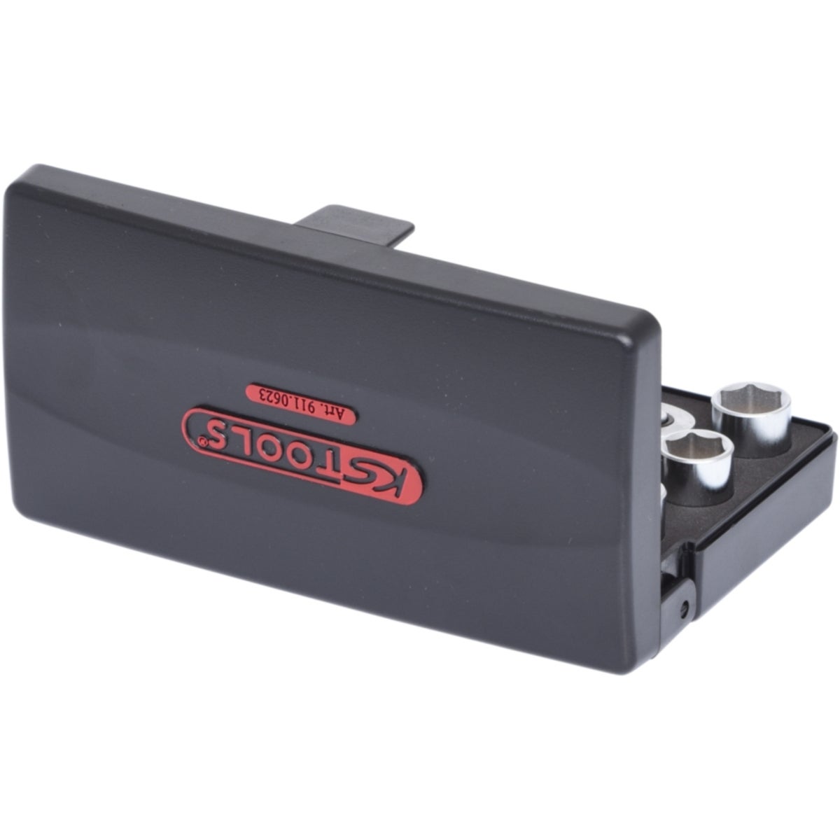 FOT_PRO_VAR_911_0623_2_SALL_AING_V1