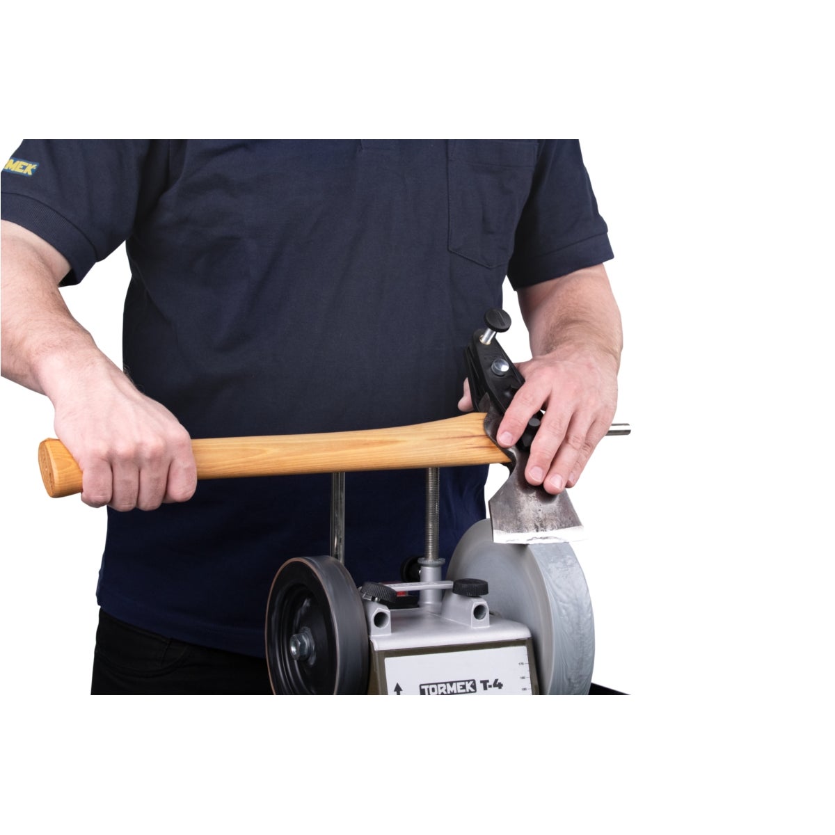 AX-40_Axe_Jig_in_use_Bushcraft_web