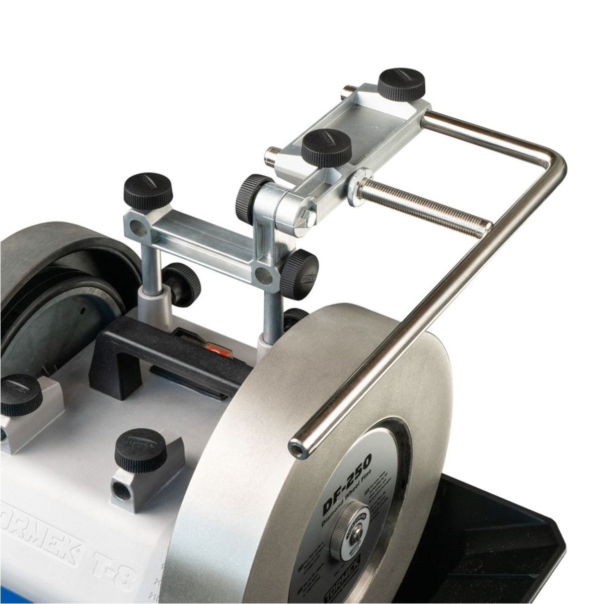 MB-102_Multi_Base_in_T-8_vertical_mounts_2000x2000