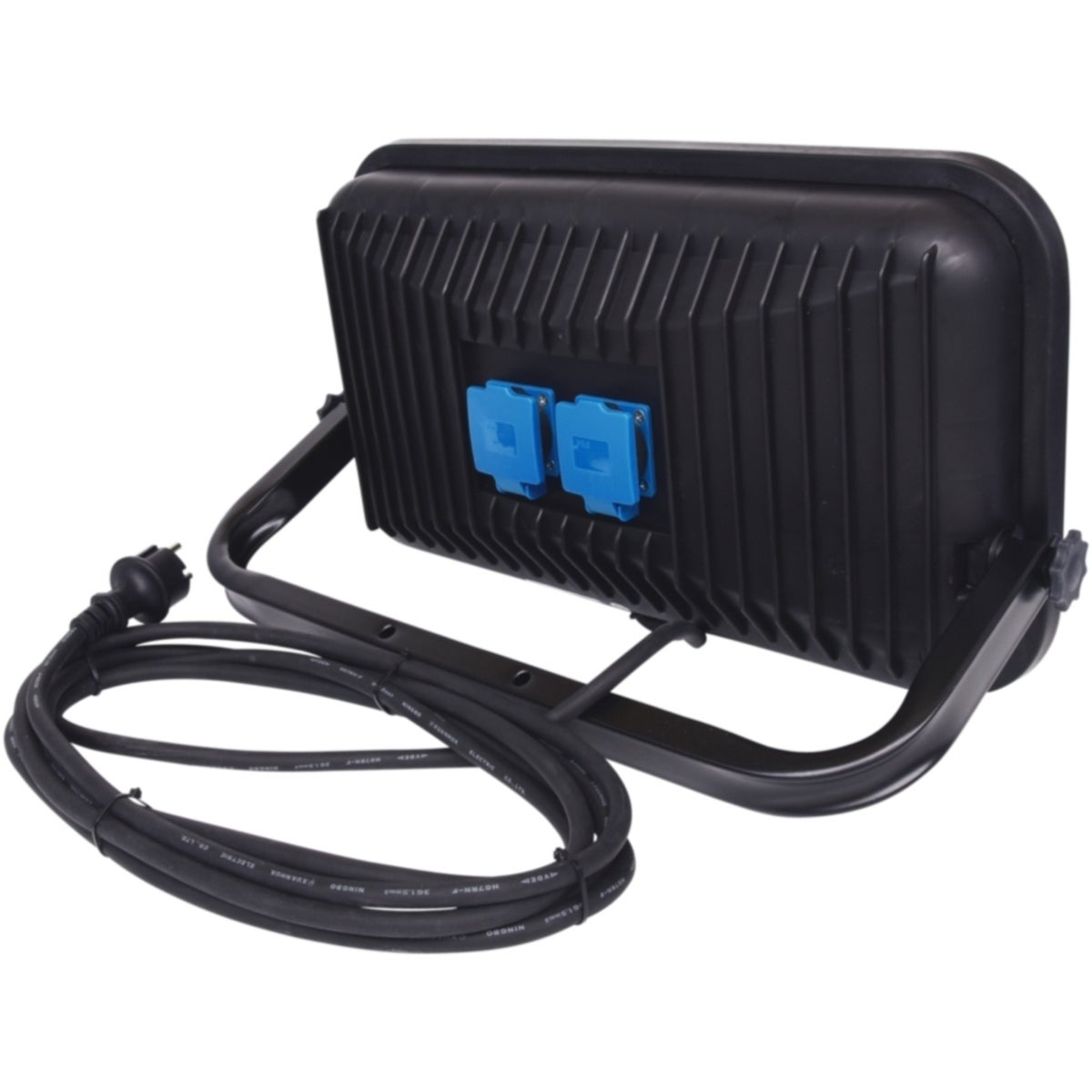 FOT_PRO_VAR_150_4265_2_SALL_AING_V1