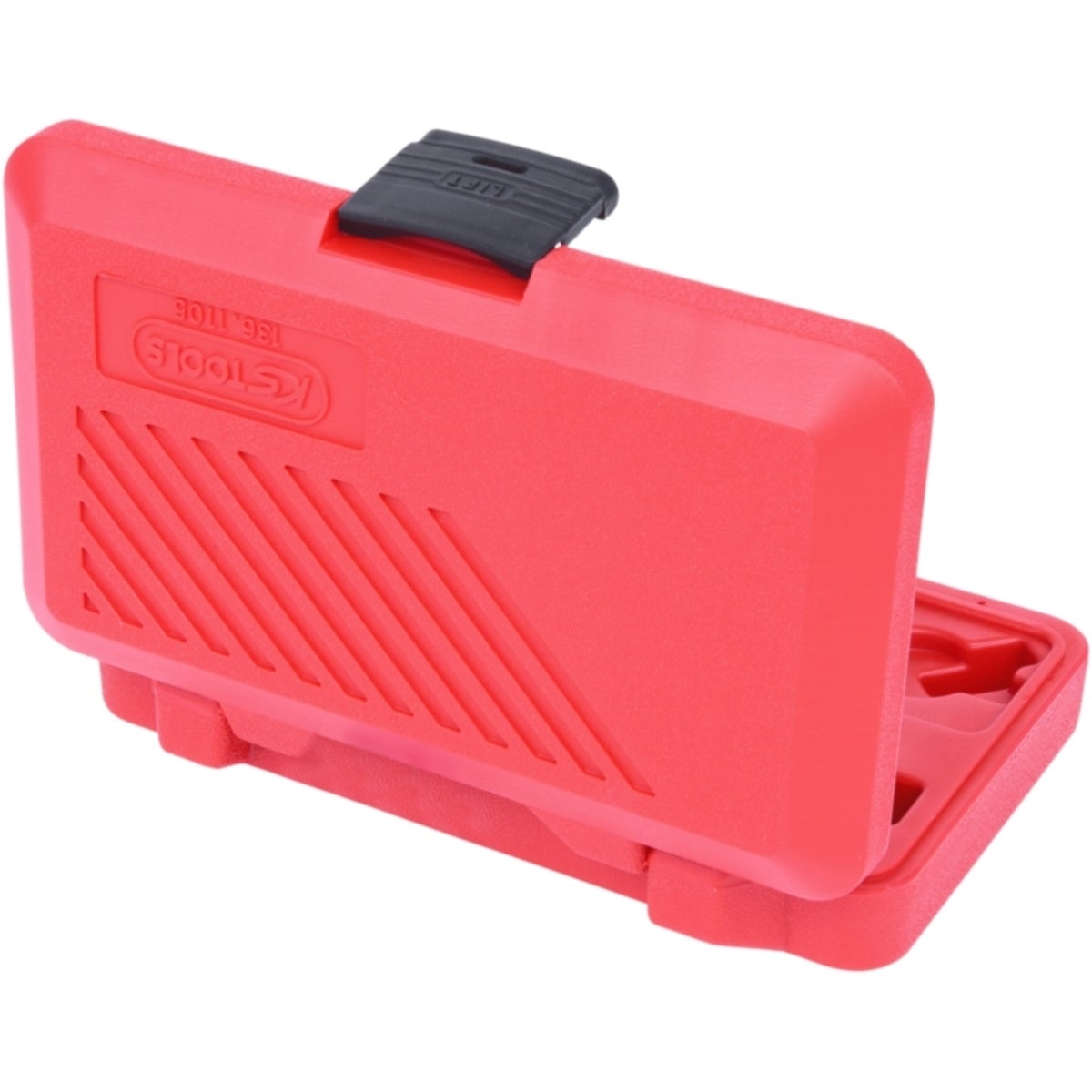 FOT_PRO_VAR_136_1105_2_SALL_AING_V1