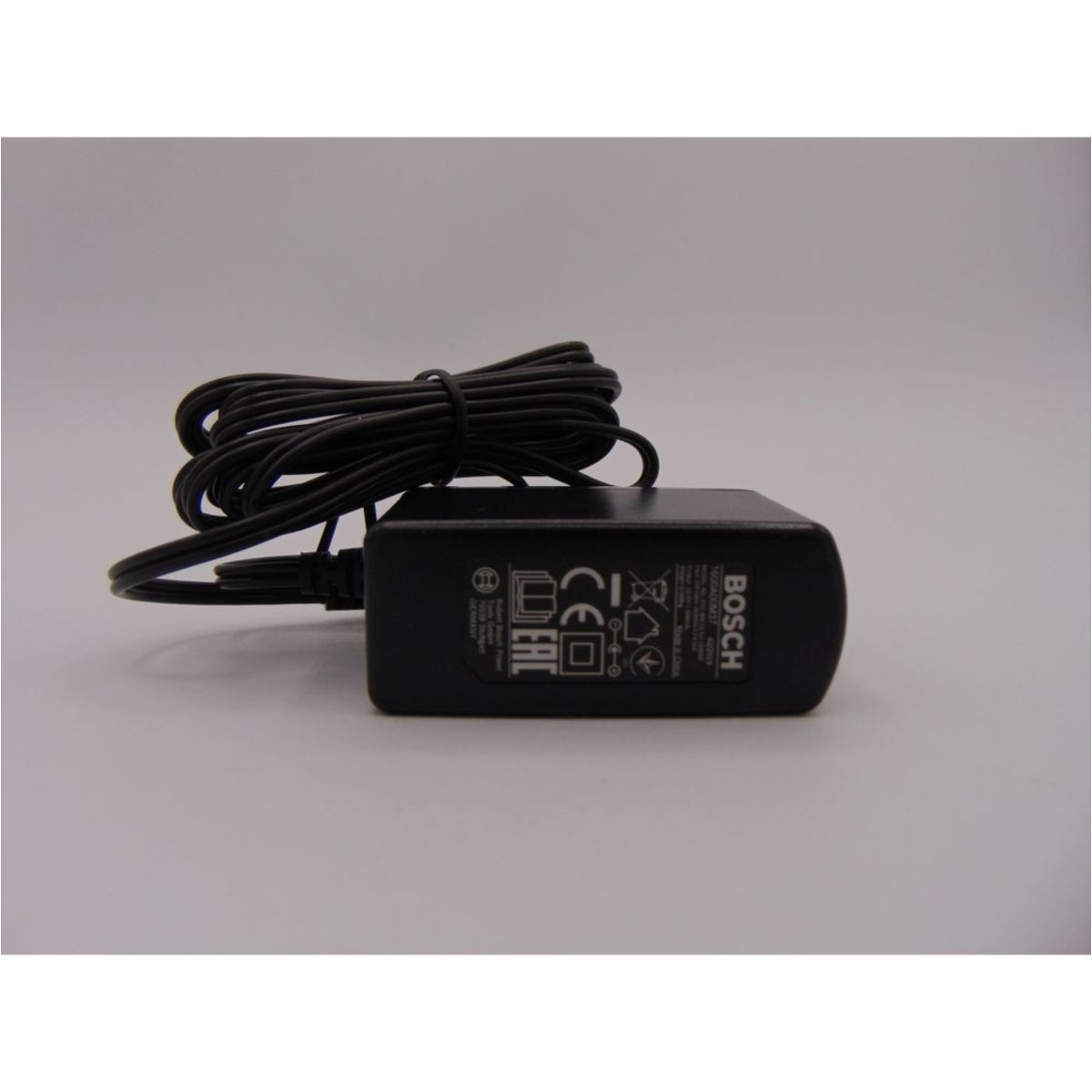 Bosch-Ladegerat-1600A00M37_04