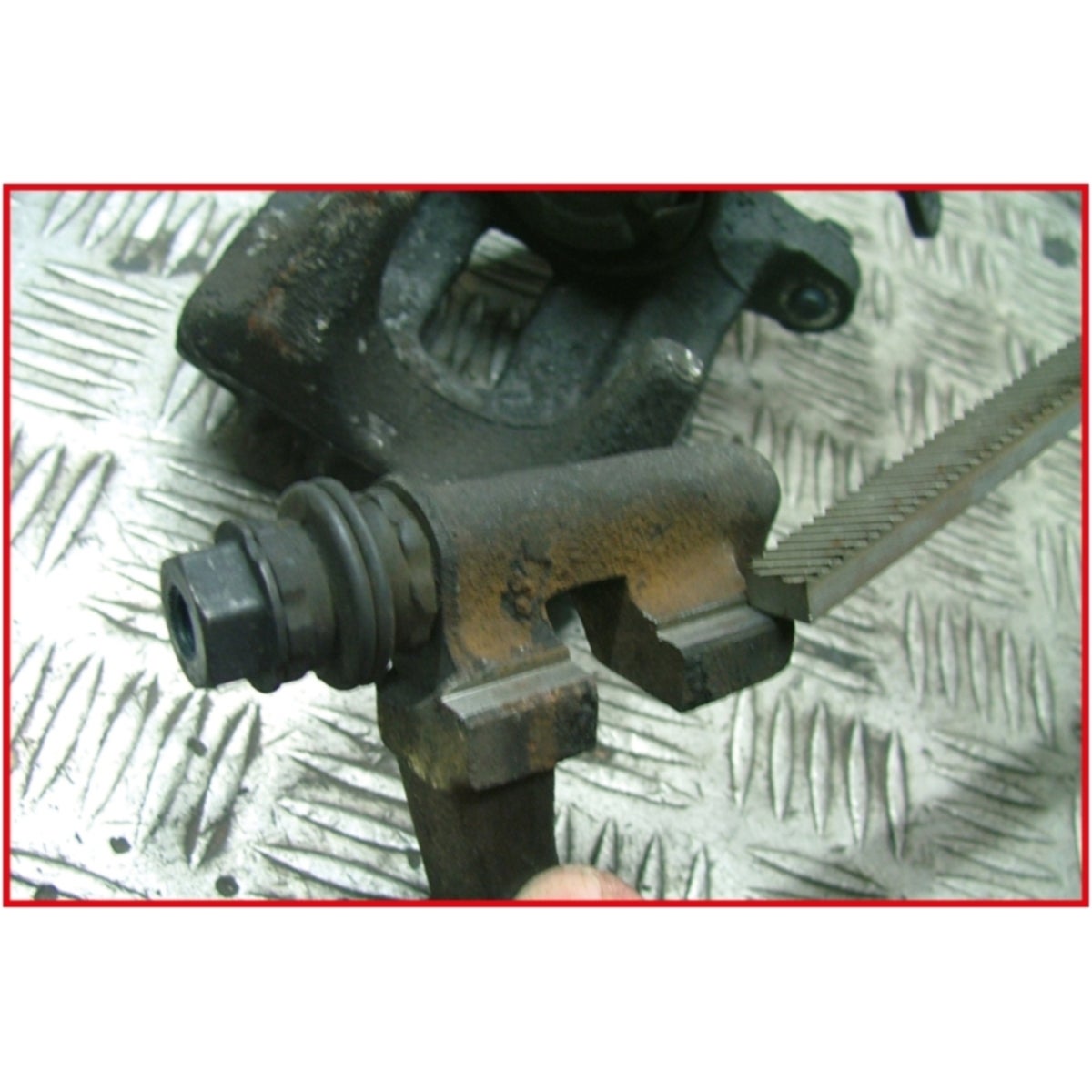FOT_ANW_ALG_AUTO_157_0960_AW2_SALL_AING_V1