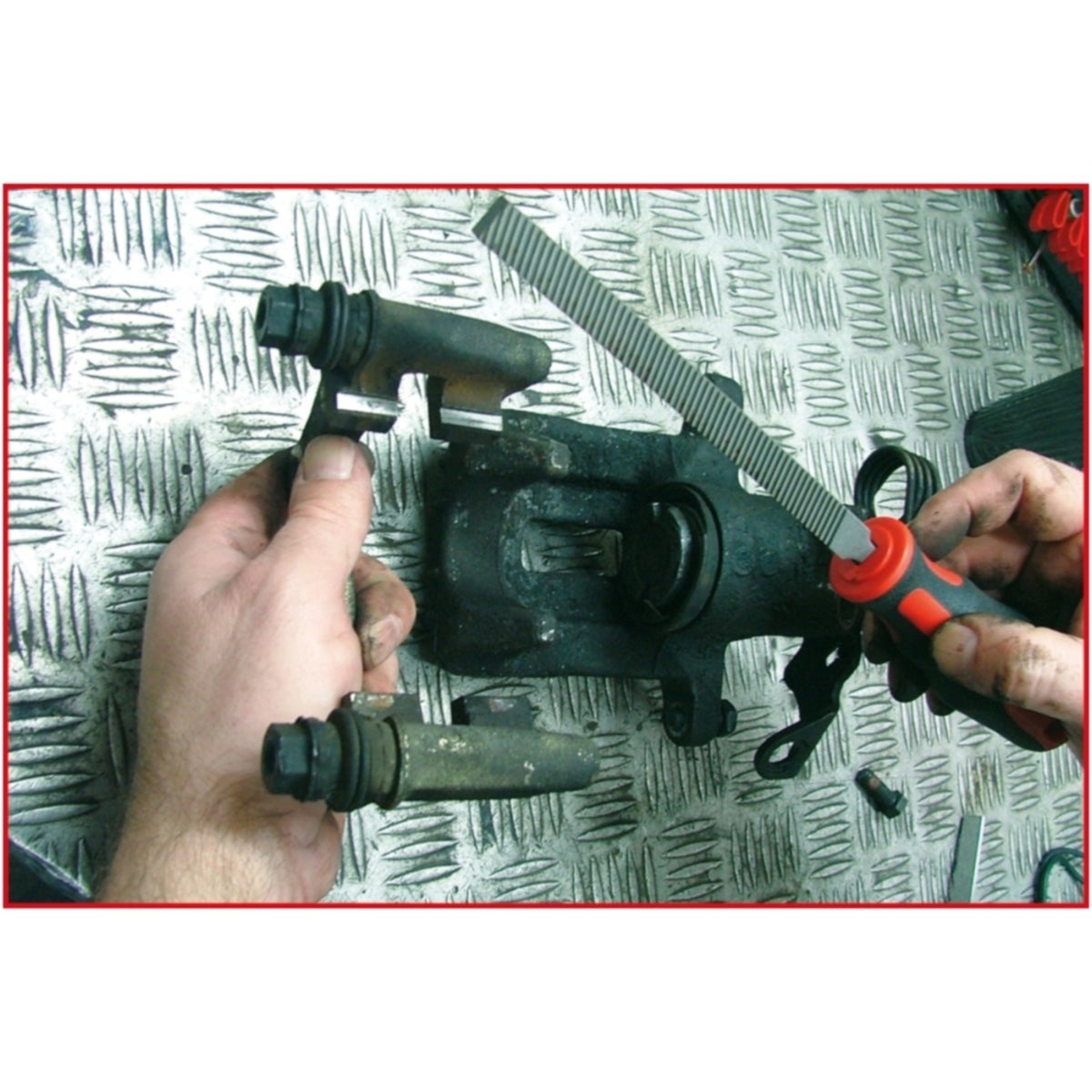FOT_ANW_ALG_AUTO_157_0950_AW1_SALL_AING_V1