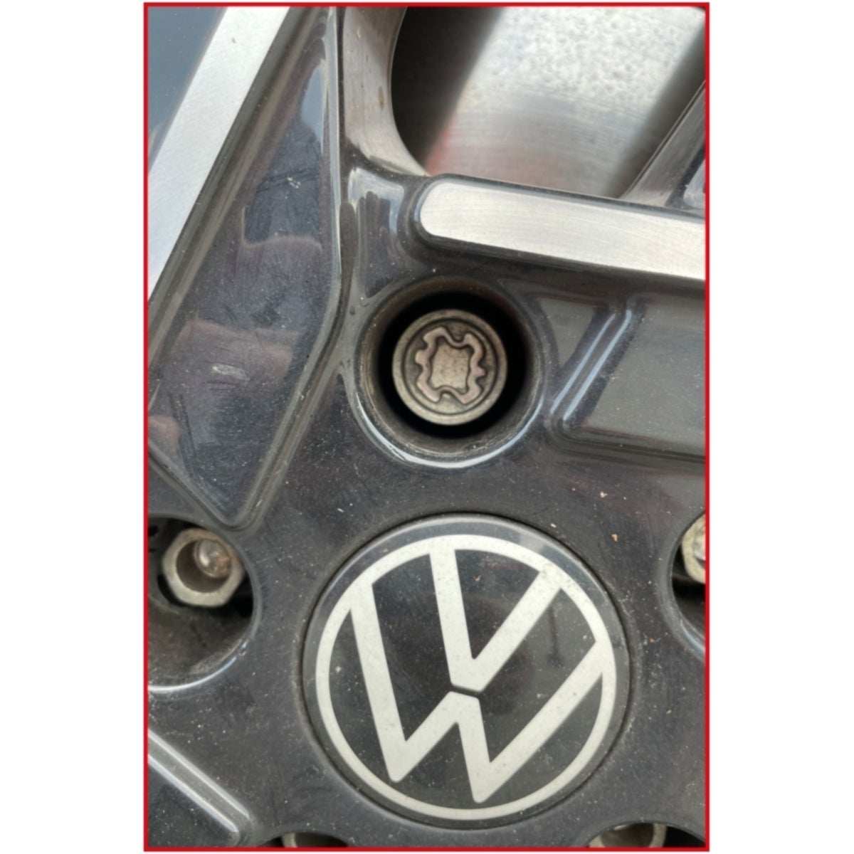 FOT_ANW_ALG_AUTO_913_1430_AW4_SALL_AING_V1