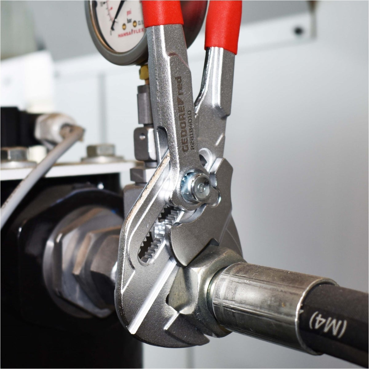 R28184010_11_Zuschnitt